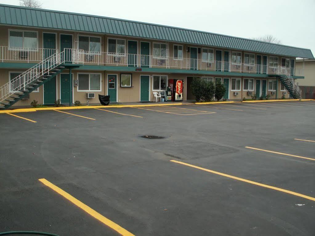 Executive Motel Eugene Bagian luar foto